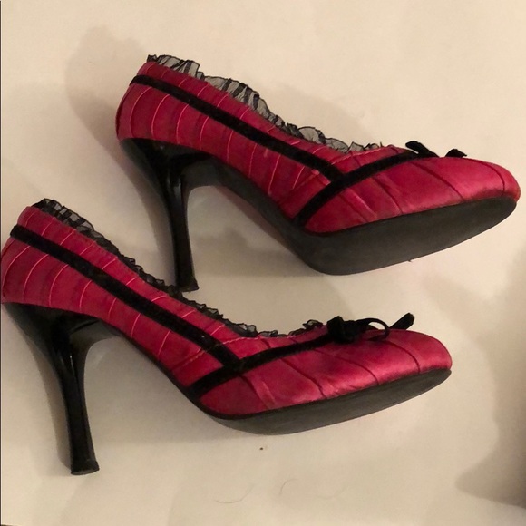 Pink satin heels - Picture 5 of 8